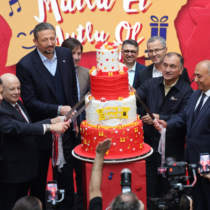 Yıldız Holding, Mutlu Et Mutlu Ol Günü’nü Dünyanın Dört Bir Yanındaki Çalışanlarıyla Kutladı